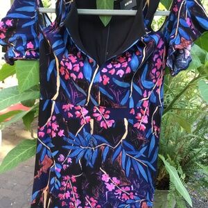 Maeve Sz 2 fitted floral dress w/ cut out sleeves & discounted S and H!
